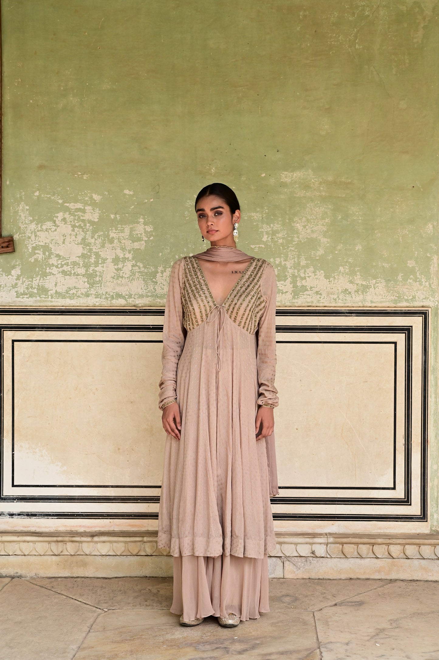 Gulnaar Kurta Set