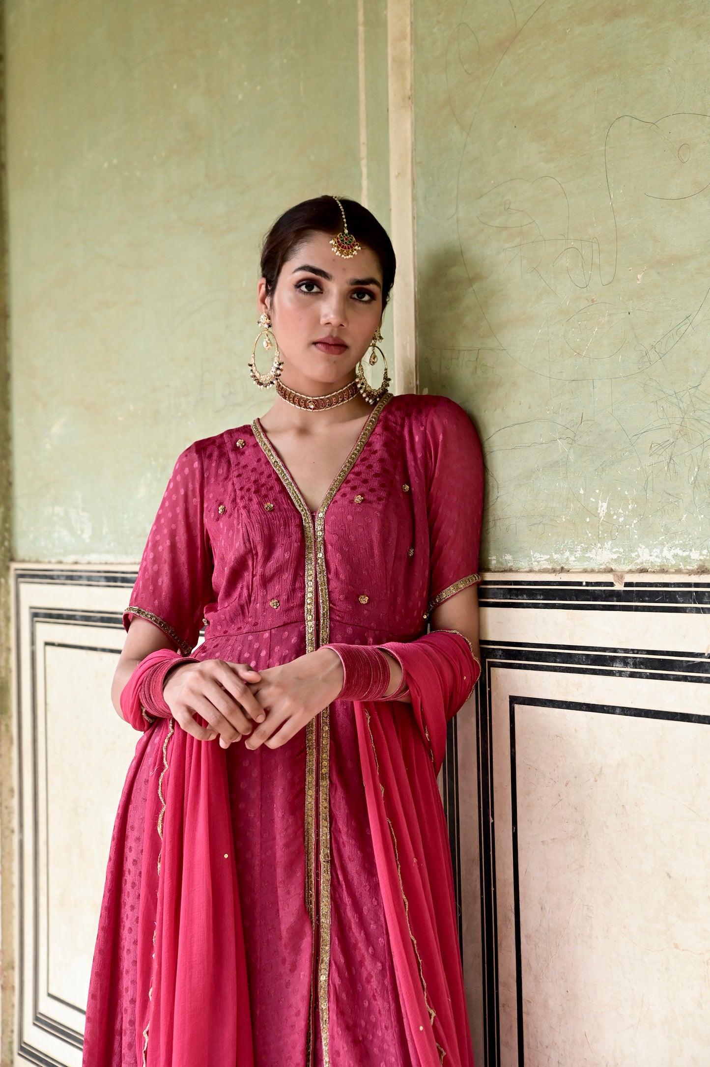 Surkh Kurta Set