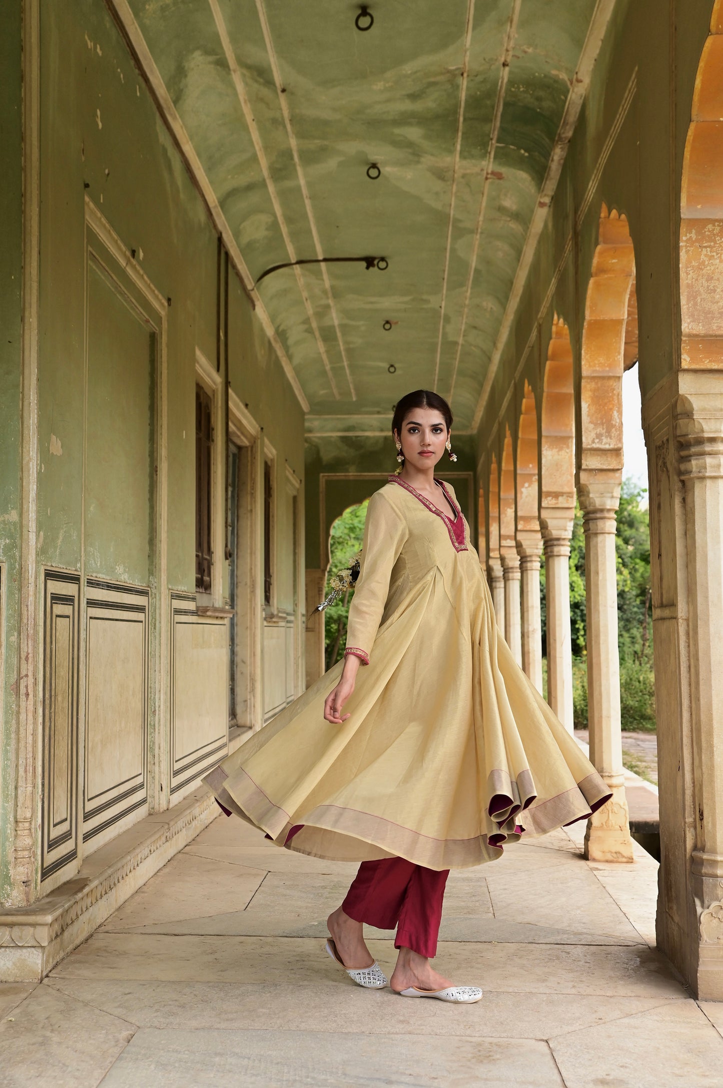 Zareen Kurta Set