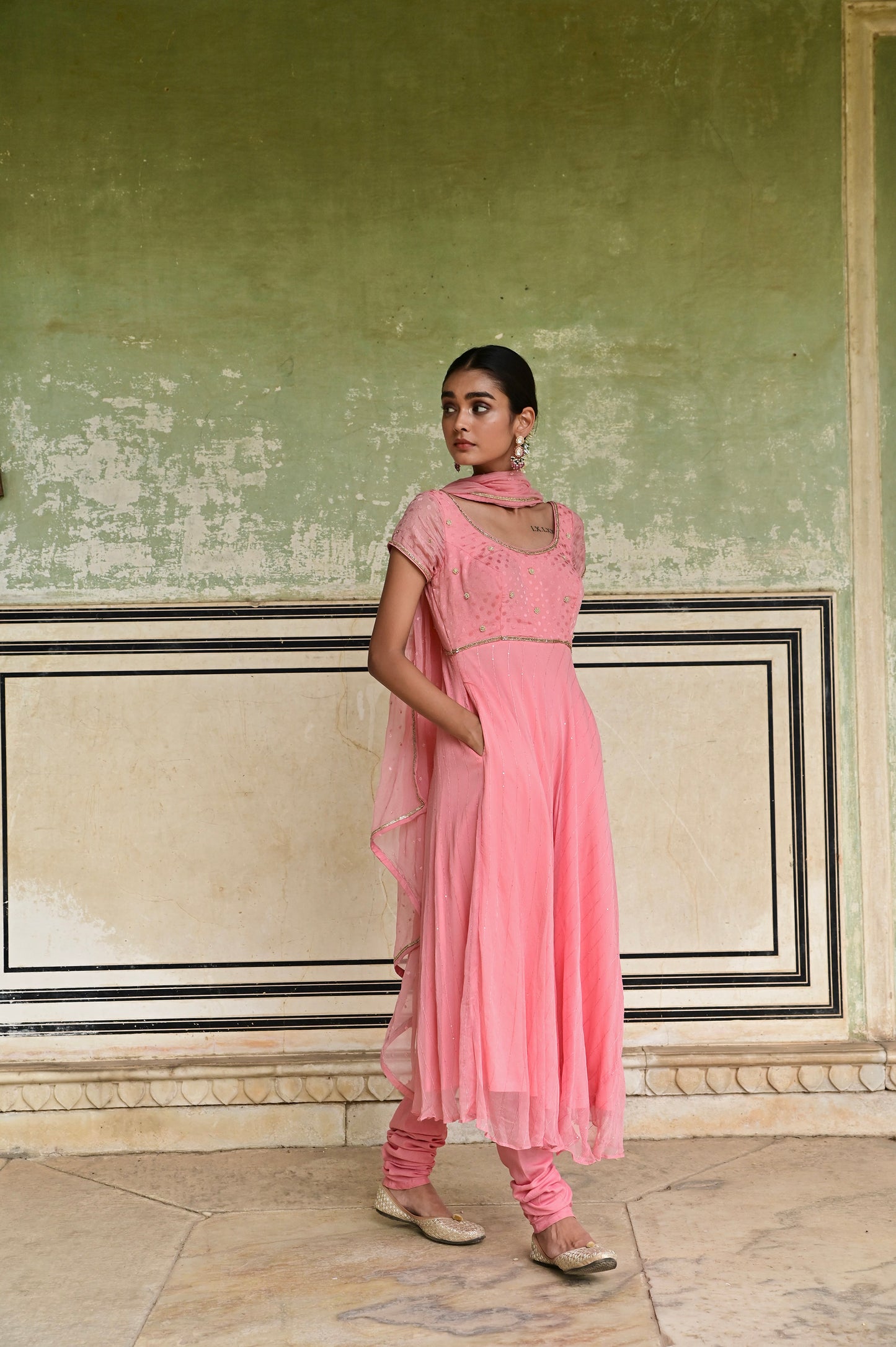 Gulbahar Kurta Set