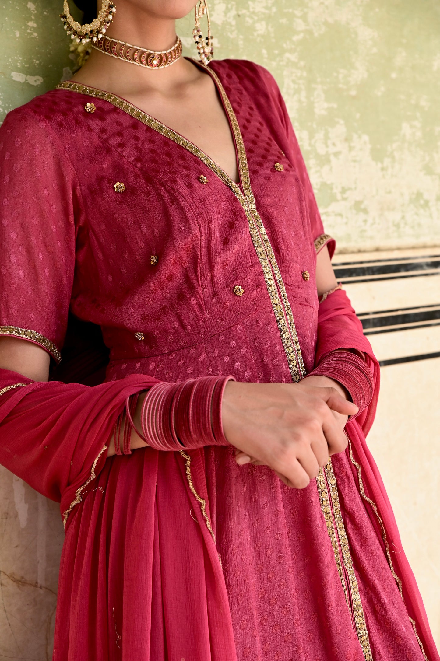 Surkh Kurta Set