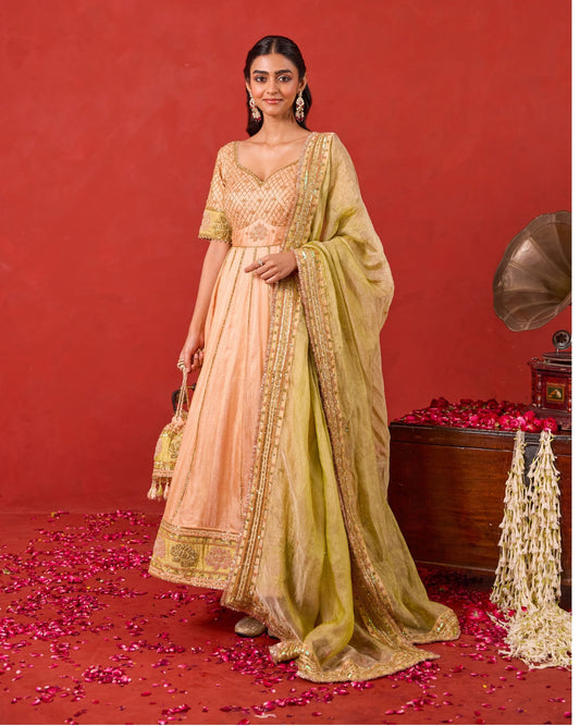 Inaayat Kurta Set